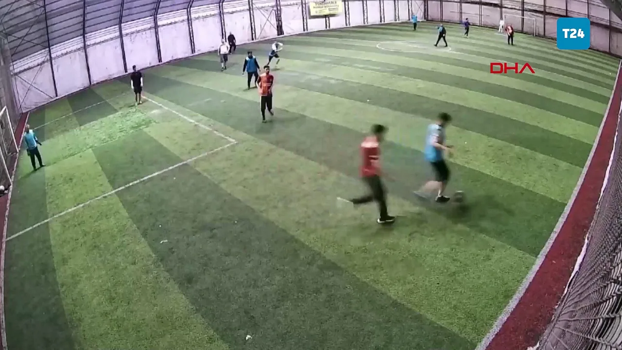 Halı Sahada Kaza: Kalp Kriziyle Hayatını Kaybetti