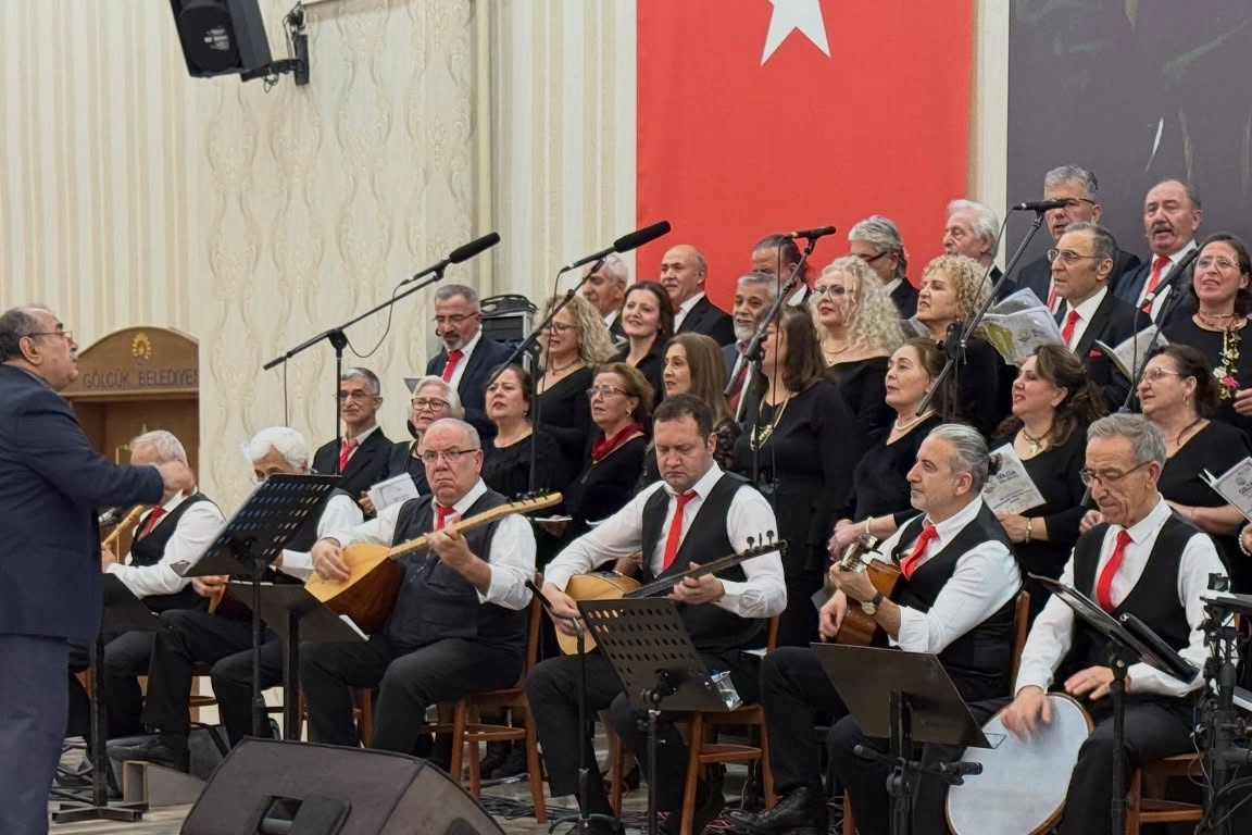 Halk Müziği Rüzgarı: Gölcük’te Unutulmaz Konser