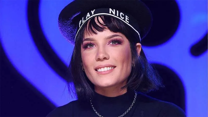 Halsey, Ramazan Bayramı’nı Türkçe Kutladı!