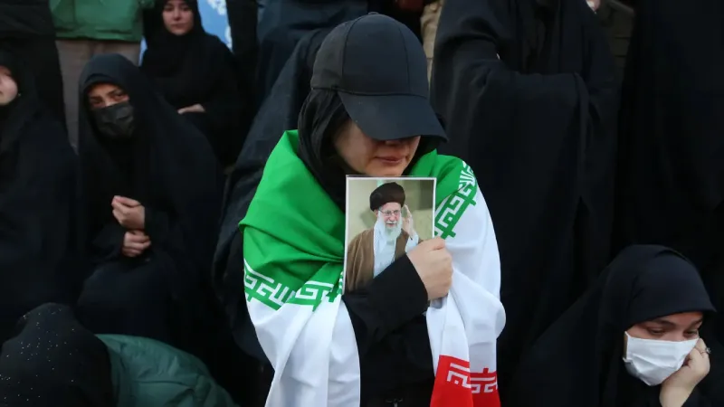 Hamaney İçin Üç Kentte Cenaze Törenleri Düzenleniyor