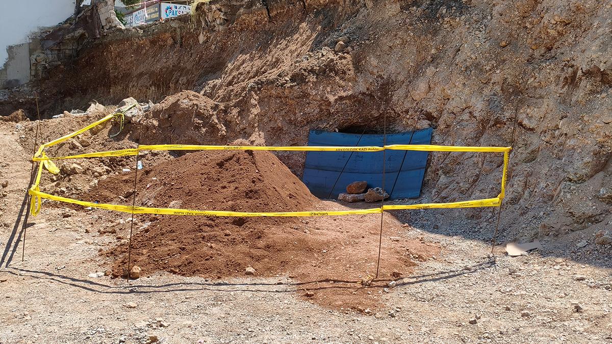 Hatay’da Roma Dönemine Ait Kaya Mezarı Bulundu!