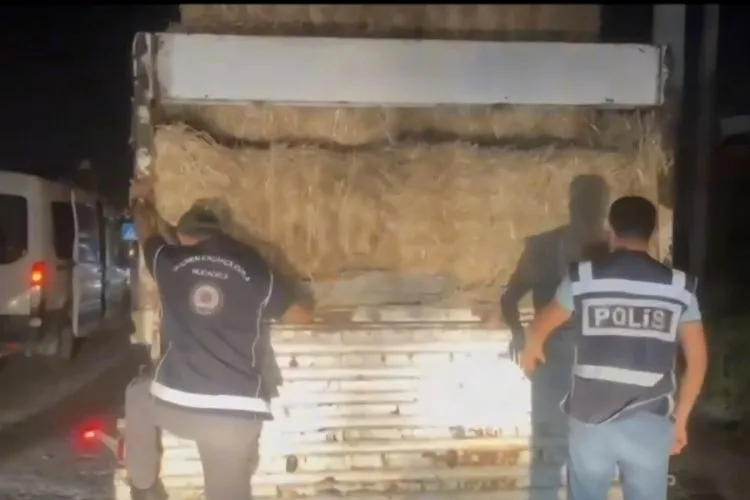 Hatay’da TIR’da 31 Kaçak Göçmen Yakalandı!