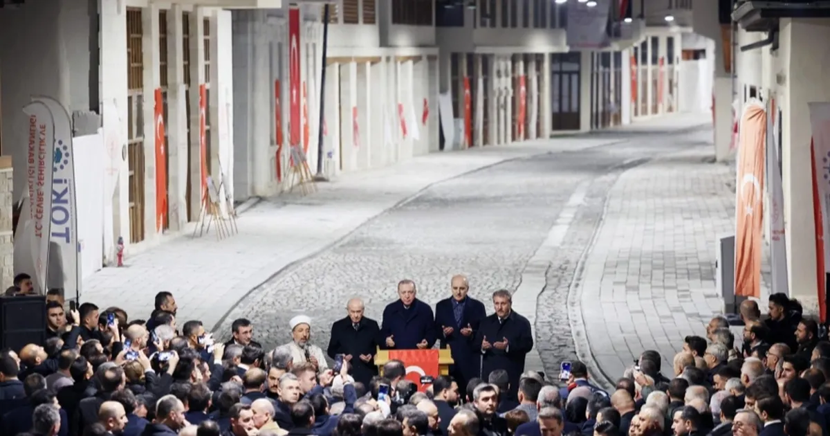 Hatay Kurtuluş Caddesi Işıklandırıldı!