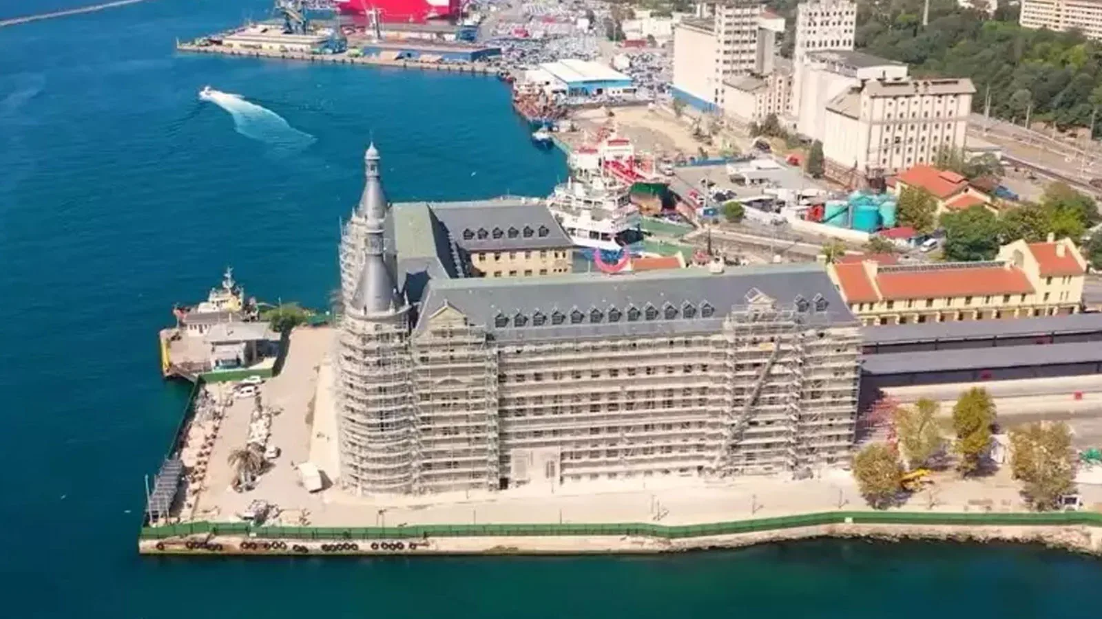 Haydarpaşa ve Sirkeci Garı’na Yeni Bir Soluk