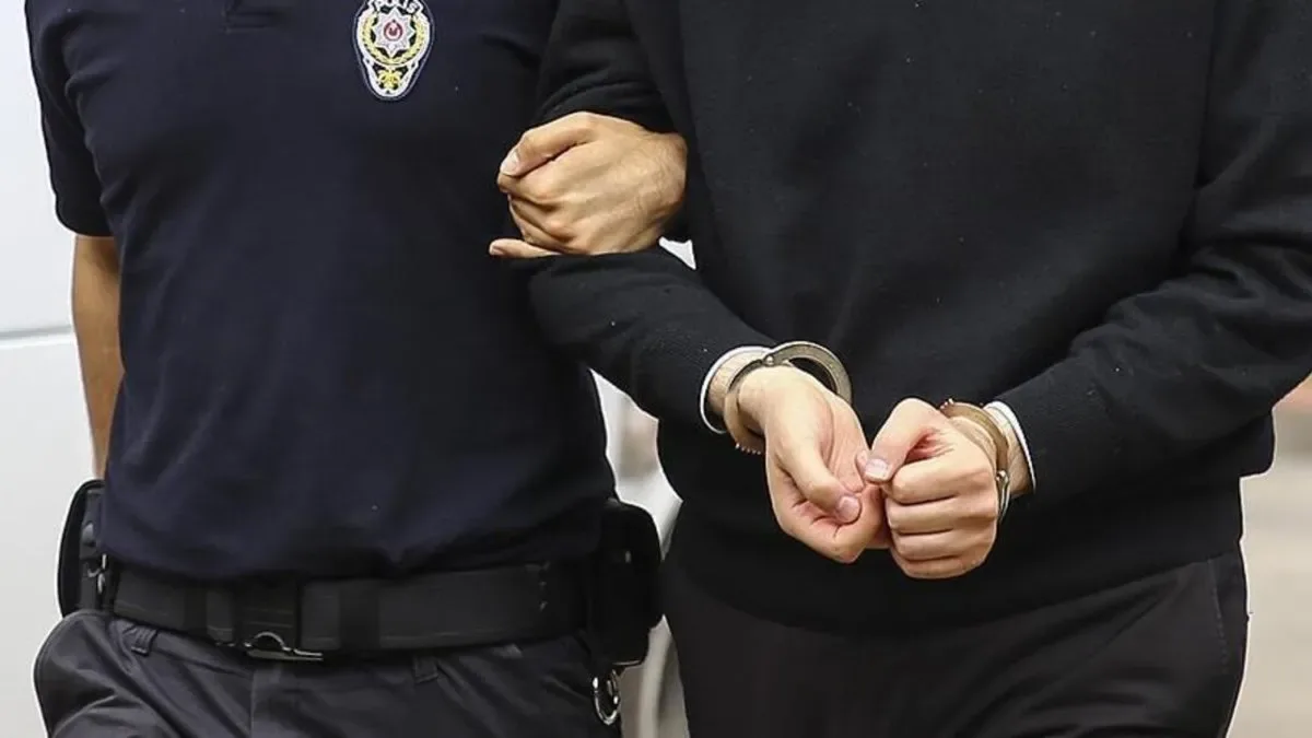 Hırsızlıkla Aranan Zanlı, Kartal’da Yakalandı!