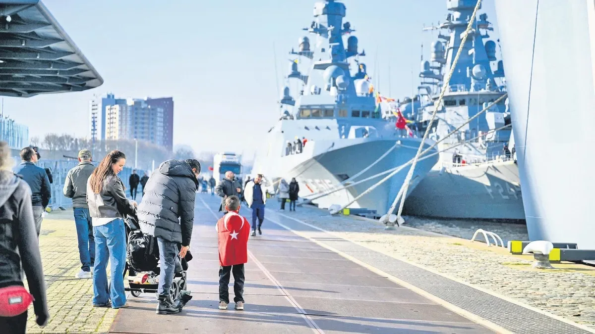 Hollanda’da TCG Anadolu ile Fırtına Esti!