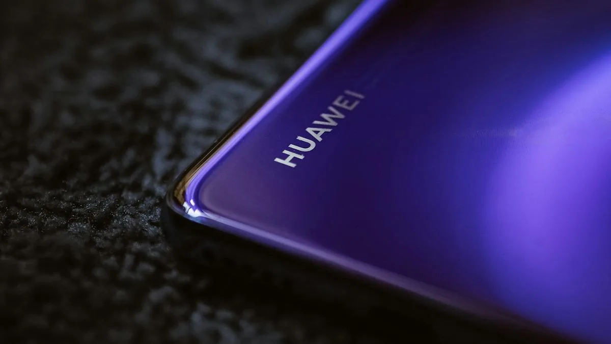 Huawei Pura 90: Güçlü Batarya ve Şık Tasarım