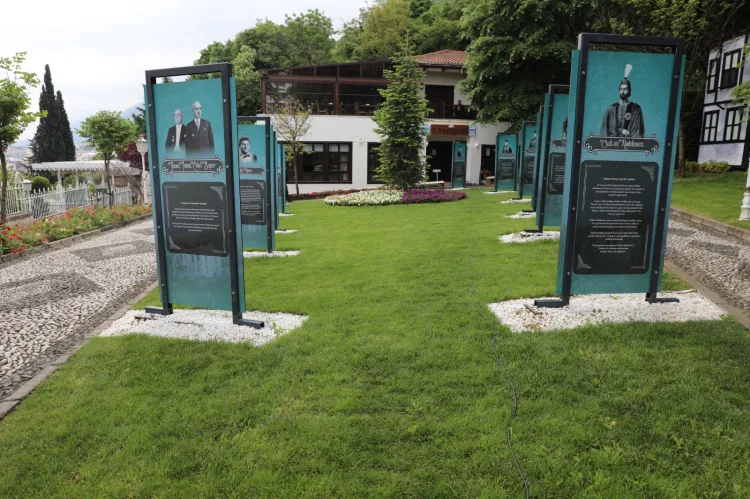 Hünkâr Köşkü’nde Zamanın Tanıkları Sergisi Açıldı