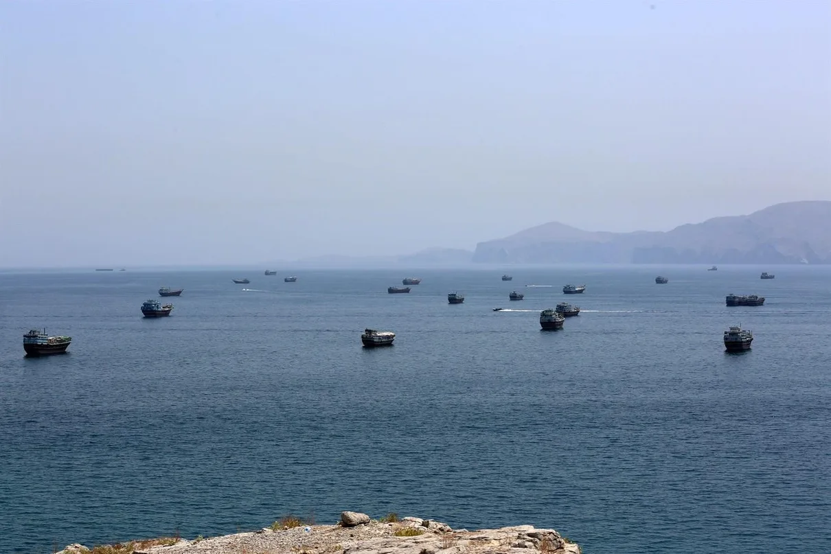 Hürmüz’de 2 Dev Tanker Mayına Çarptı: Patlama Gerçekleşti