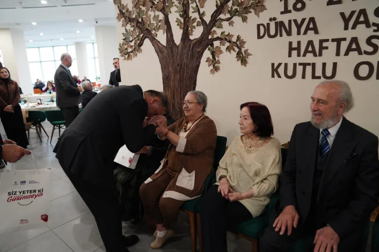 İBB’den Huzurevi’nde Bayram Kahvaltısı