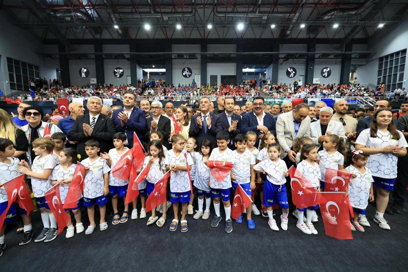 İBB Fatih Spor Kompleksi Yenilendi, Spor Dolu!