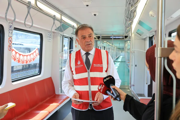 İBB, Yeni Metro Araçlarının İlk Setini Tanıttı!