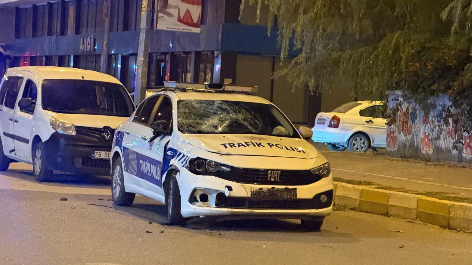 Iğdır’da Polis Aracıyla Motosiklet Çarpıştı!