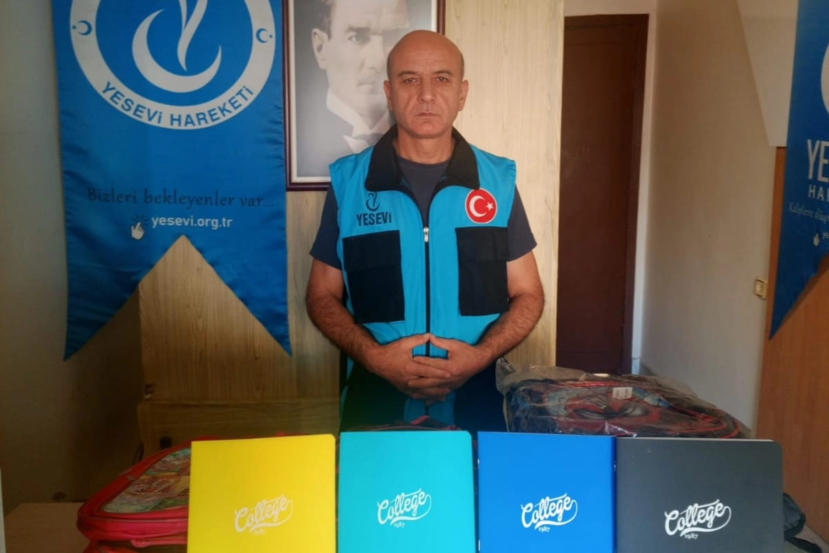 İhtiyaç Sahibi Öğrencilere Kırtasiye Desteği