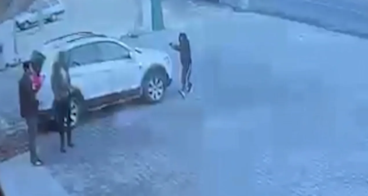 İki Silahlı Saldırı: Motosikletli Şüpheli Peşinde!