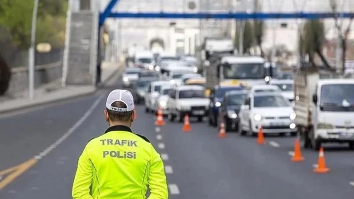 İlber Ortaylı İçin İstanbul’da Trafik Düzenlemesi