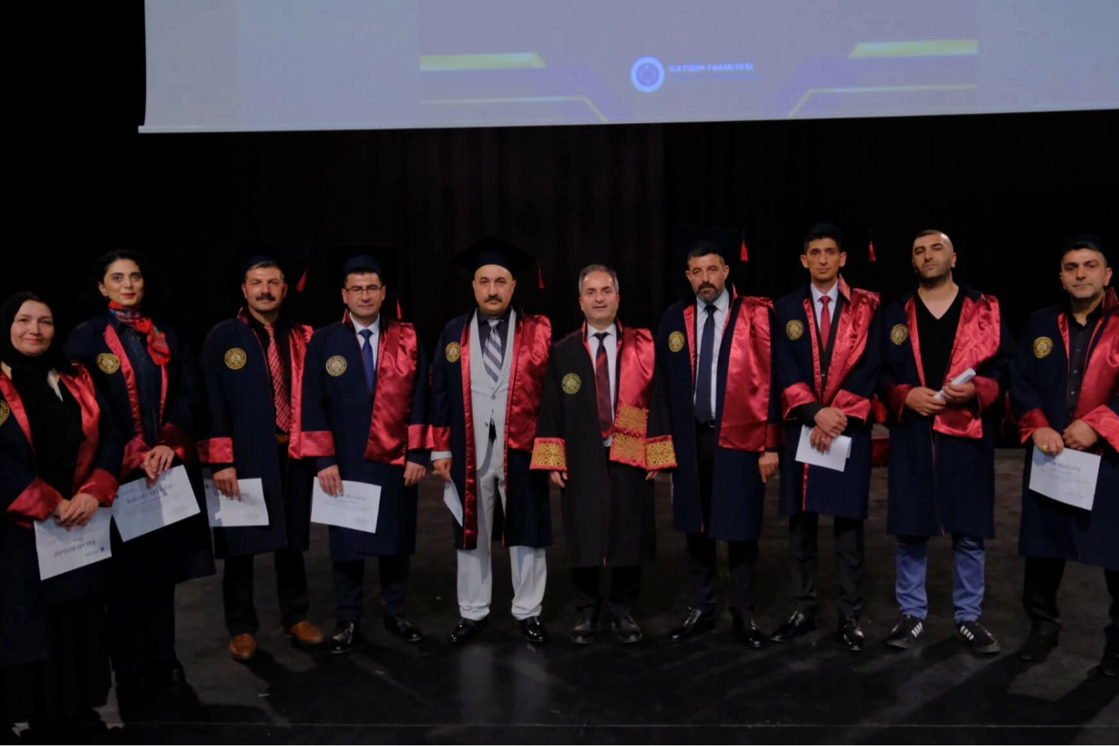 İletişim Fakültesi Mezunları Kep Attı!