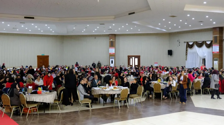 İlham Veren Kadınlar Gölcük’te Buluştu