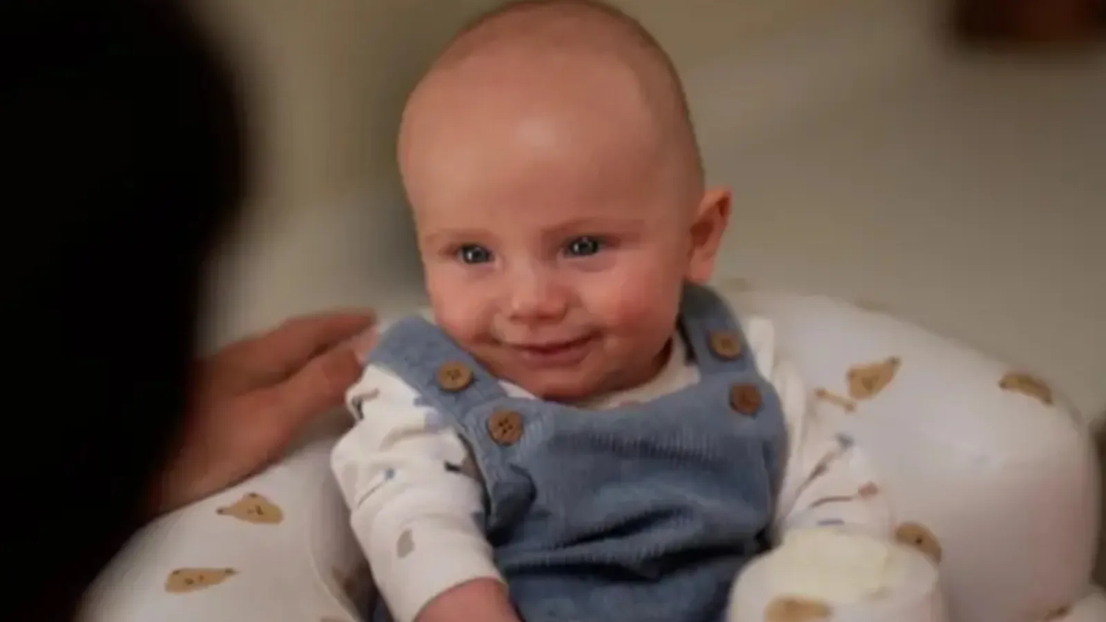 İlk Ameliyatla Hayata Tutunan Theo’nun Hikayesi