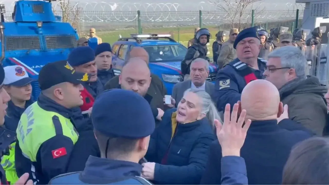 İmamoğlu Duruşmasında Jandarmadan Sert Müdahale!