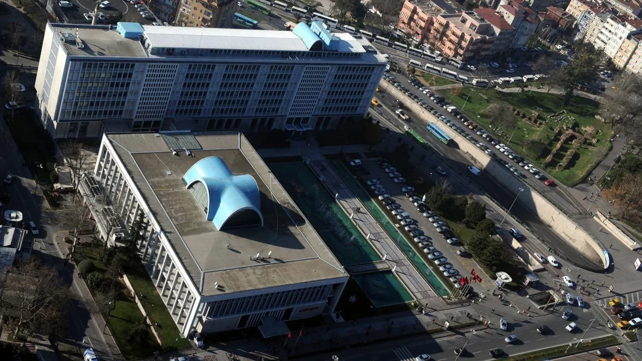 İmamoğlu’na Yolsuzluk Soruşturmasında 100 Gözaltı!