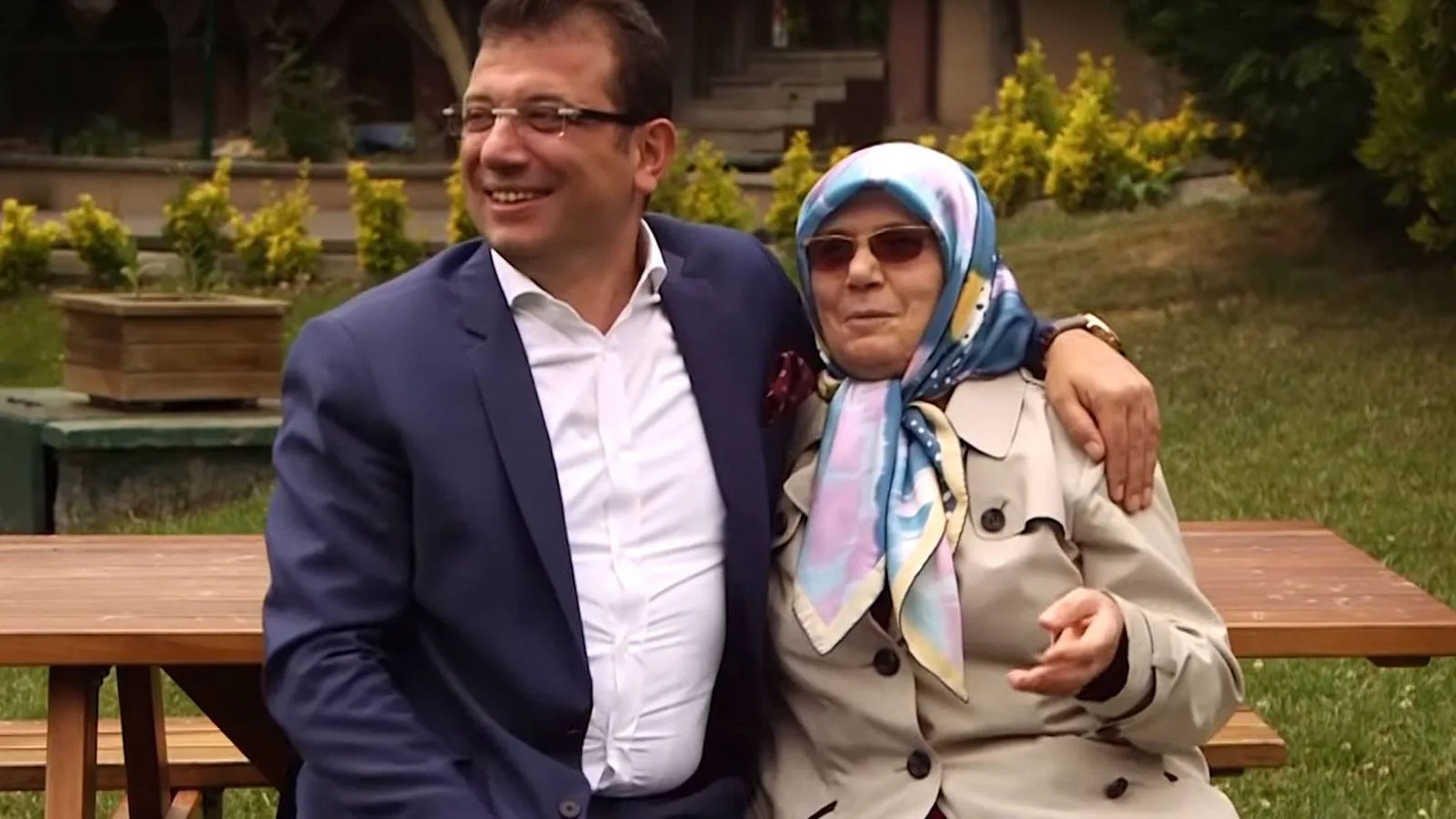 İmamoğlu’ndan Anneler Günü’ne Duygu Dolu Paylaşım
