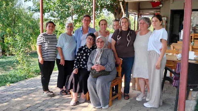 İmamoğlu ve Çalık Aileleri Hastane Önünde Buluştu