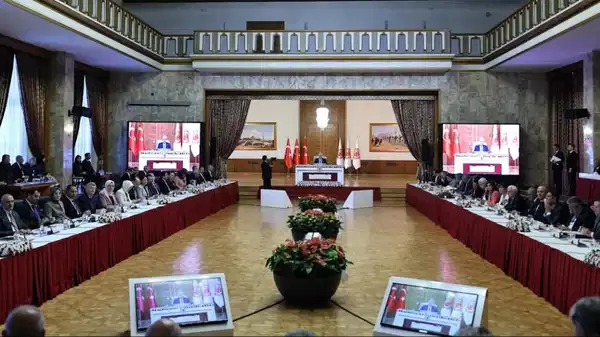 İmralı Görüşmesi Sonrası Komisyon Toplandı