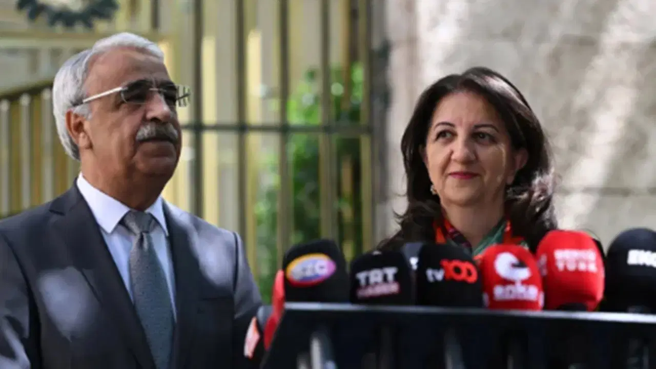 İmralı Heyeti Öcalan ile Görüşmeyi Tamamladı