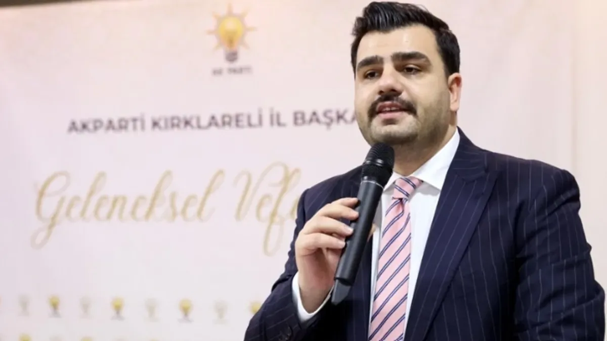 İnan’dan Özgür Özel’e TÜGVA Yanıtı!