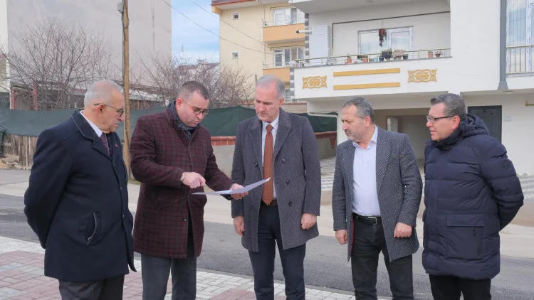 İnegöl’de 54 Araçlık Otopark ve 24 Fidan
