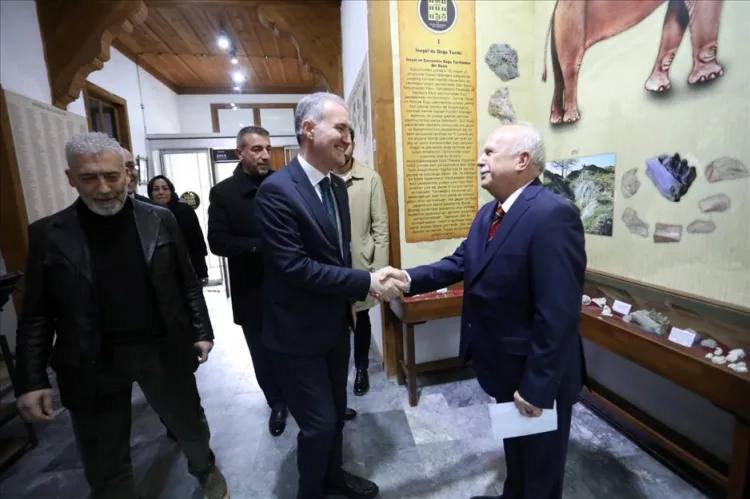 İnegöl Belediye Başkanı Alper Taban