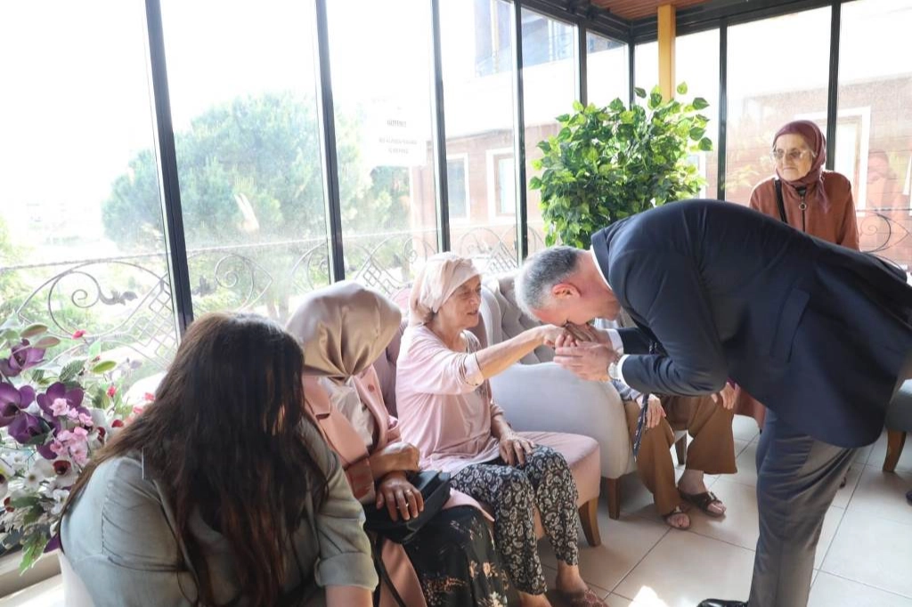 İnegöl’de Birlik ve Beraberlik İçinde Bayram Kutlandı