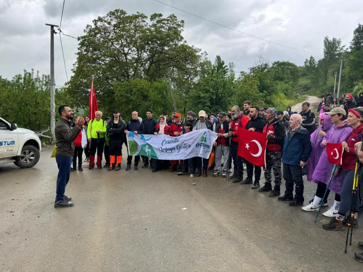 İnegöl’de Doğa Yürüyüşü ile Gençlik Haftası Coşkusu