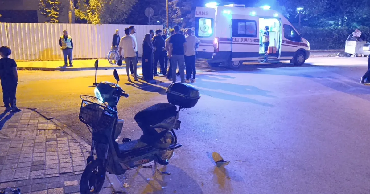 İnegöl’de Elektrikli Bisiklet Kazası: Genç Ağır Yaralı