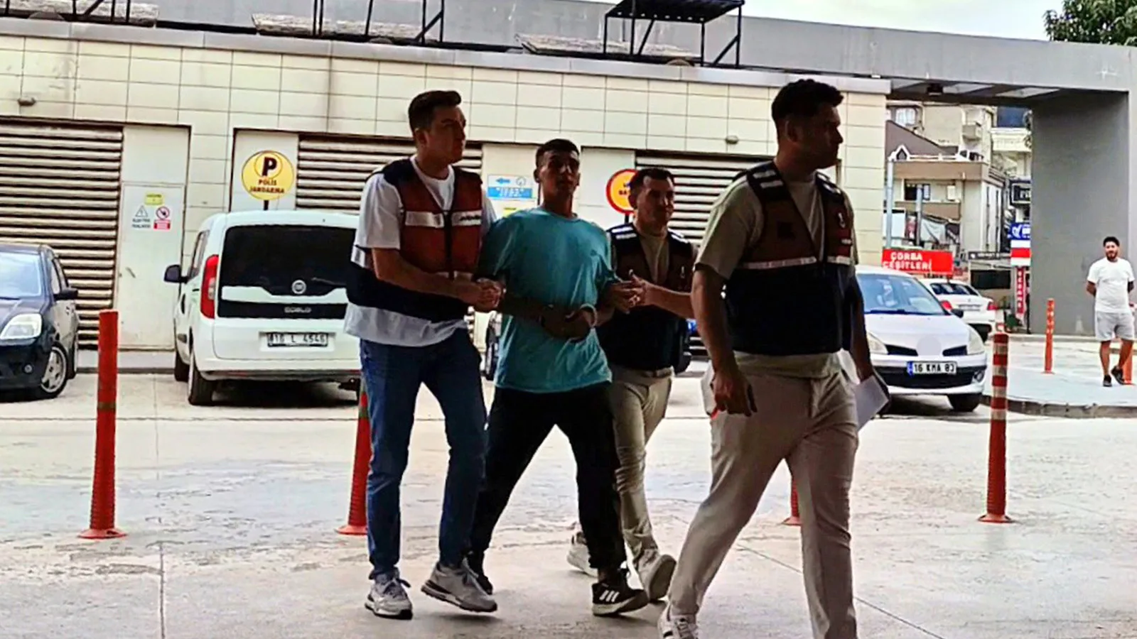 İnegöl’de Hırsız, Kovalamaca Sonucu Yakalandı!