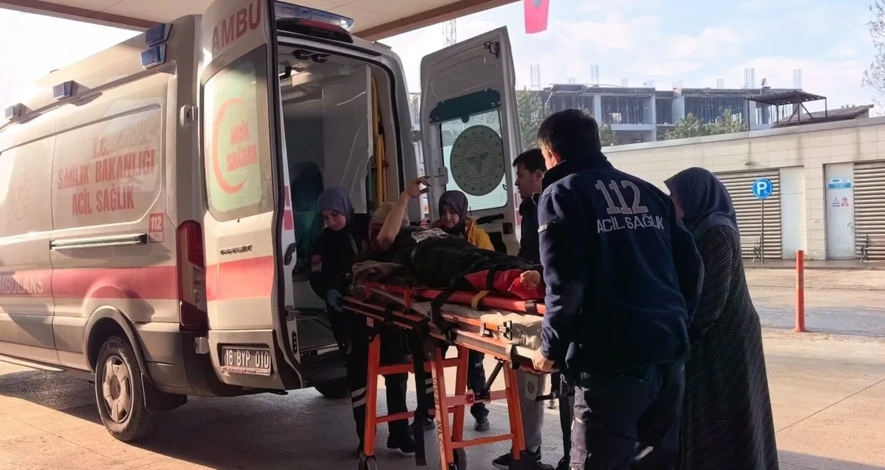 İnegöl’de İşçi Depoda Demirlerin Altında Kaldı!