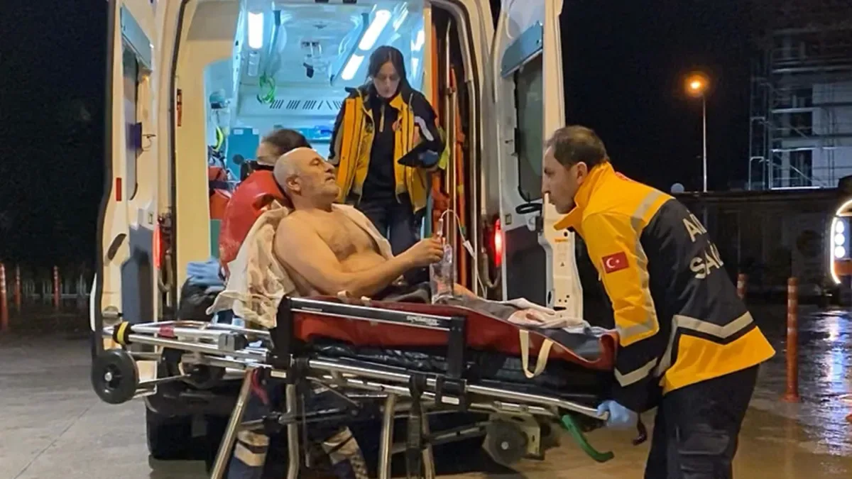 İnegöl’de Kavgada Bıçaklanan Adam Hastaneye Kaldırıldı
