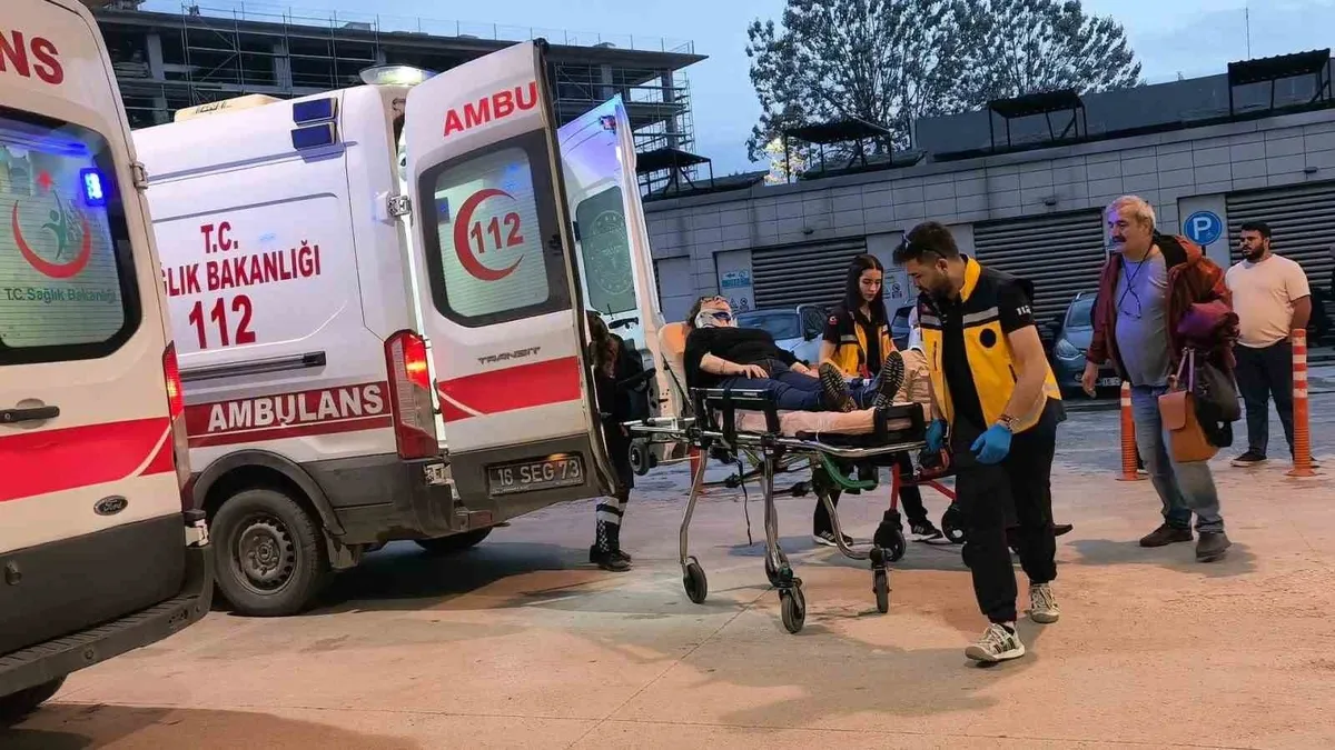 İnegöl’de Kaza: Beton Mikser ile Minibüs Çarpıştı
