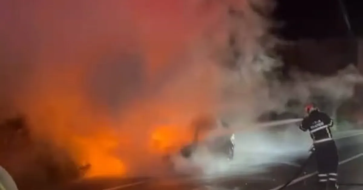 İnegöl’de Otomobil Seyir Halinde Yandı!