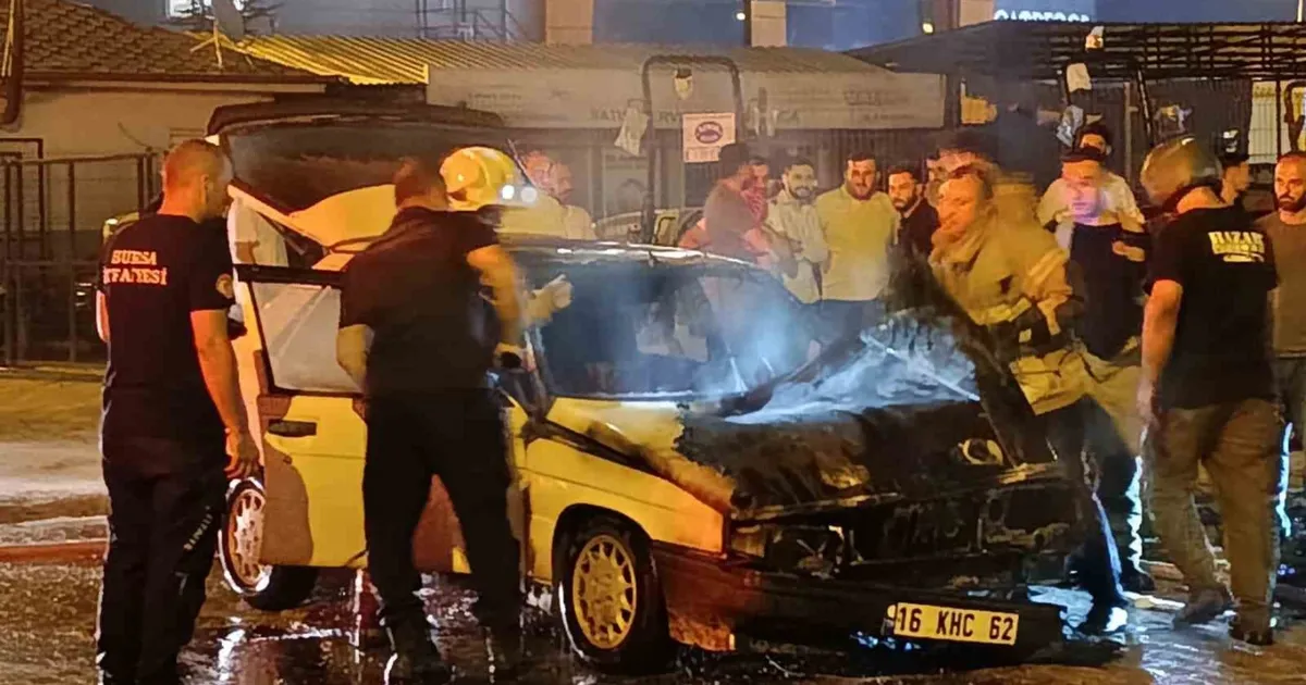 İnegöl’de Seyir Halindeki Araç Alev Alev Yandı!