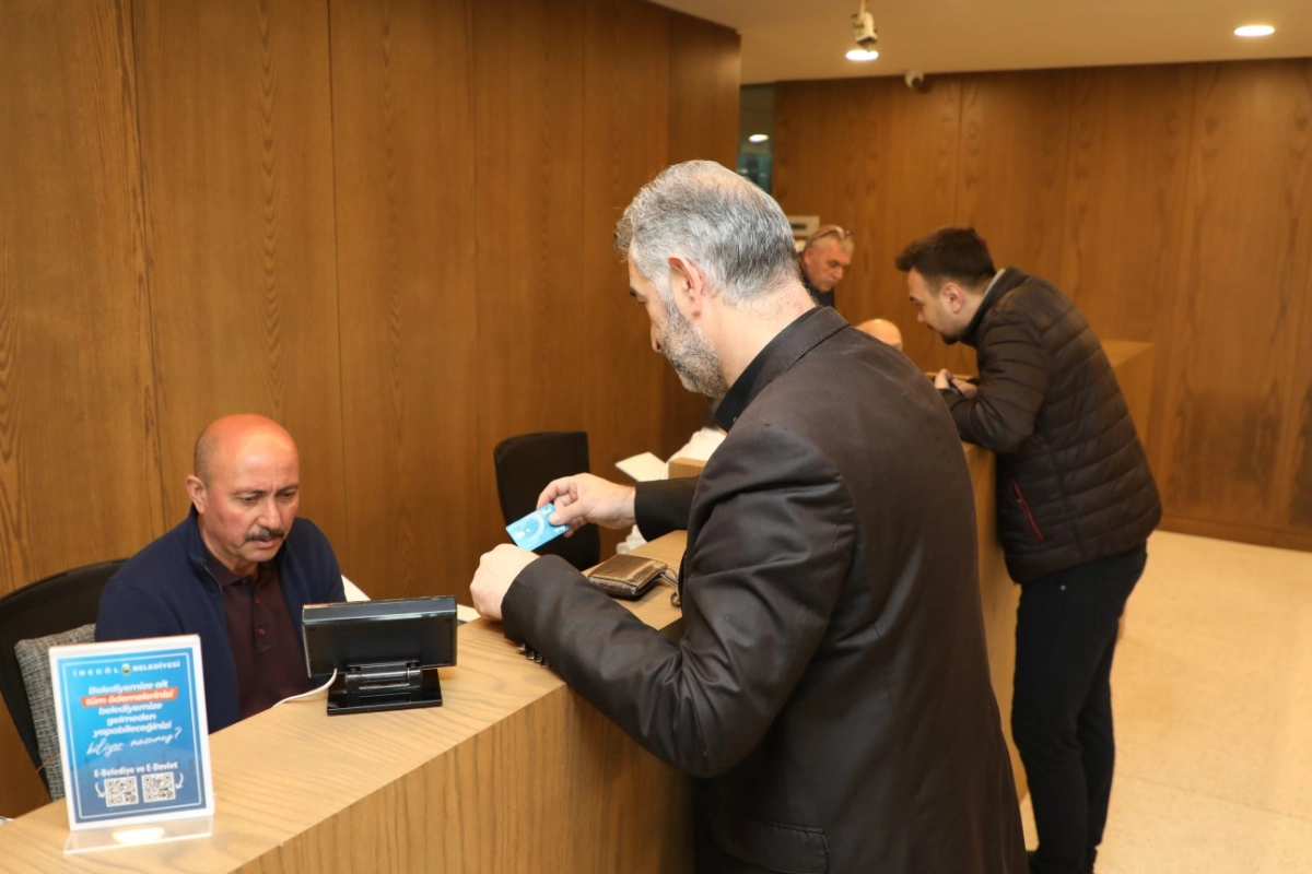İnegöl’de Vezneler Hafta Sonu Açık Kalacak!