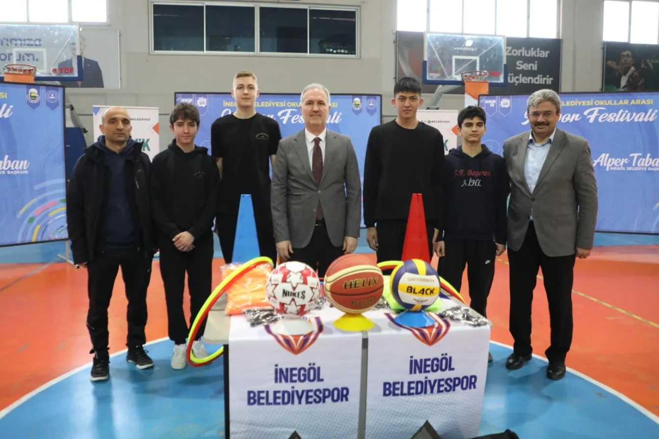 İnegöl’den 80 Okula 700 Bin TL Spor Desteği!