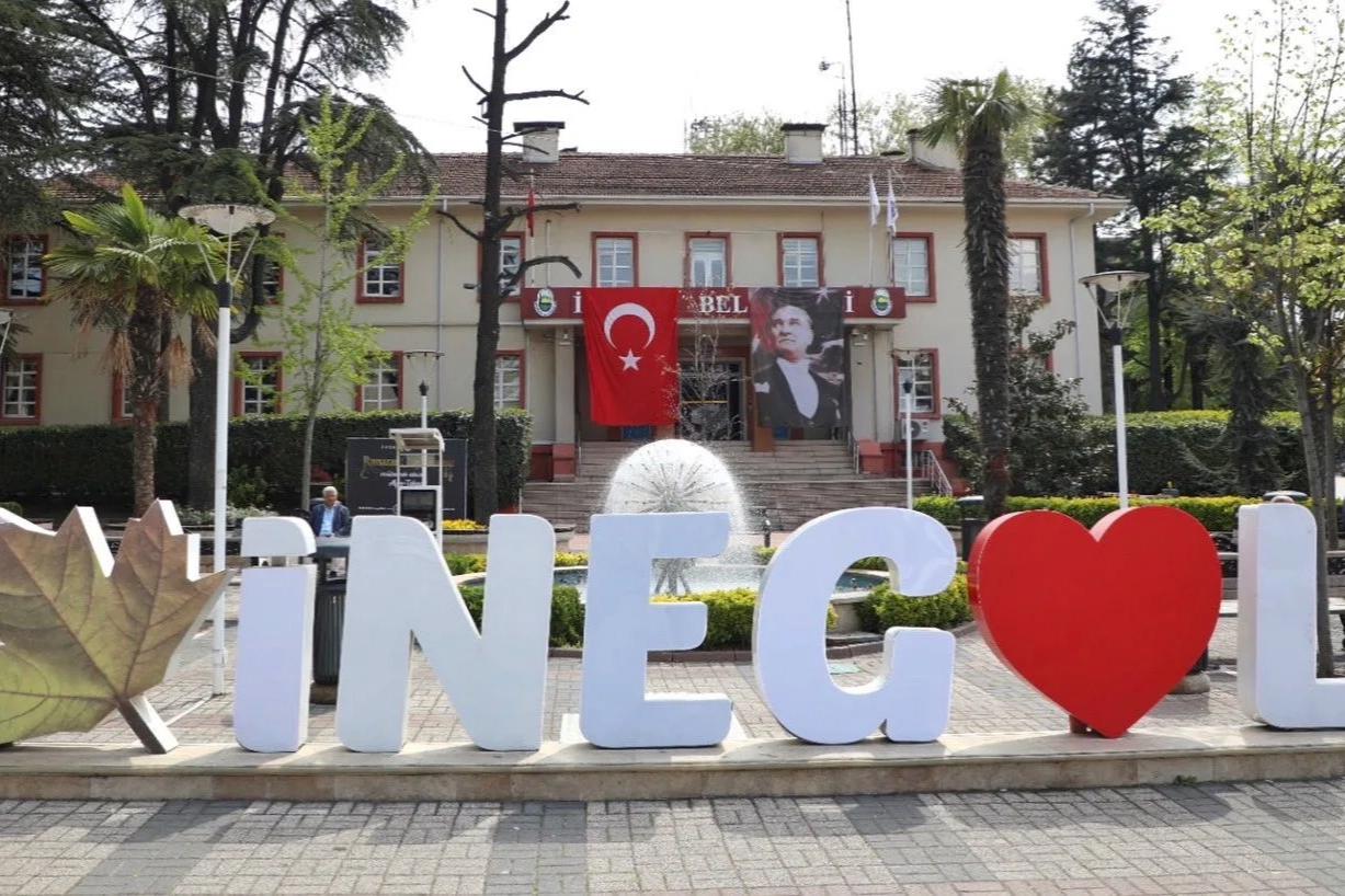 İnegöl’ün Nüfusu 306 Bini Geçti, Büyüme Devam Ediyor!