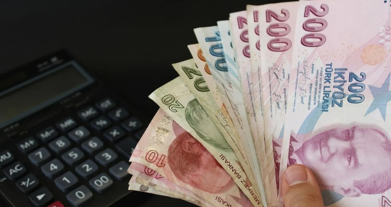 İngiltere’de CEO’lar, işçilerin 113 katı kazanıyor!
