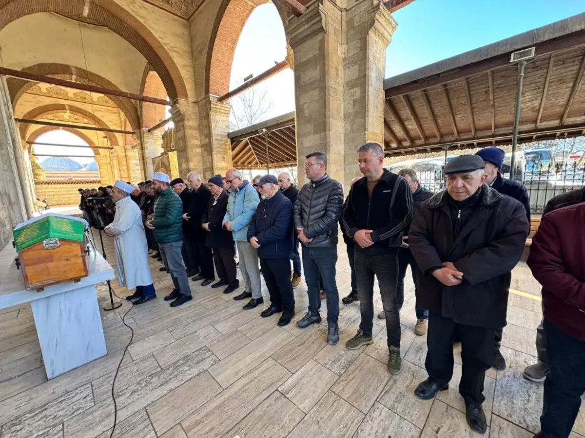 Kaldırımda can çekişirken, yanından geçip gittiler... İnsanlık ölmüş dedirten anlar! 2