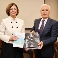 İpek sanatının zarafeti Bursa'da sergilendi İpek sanatının zarafeti Bursa'da sergilendi