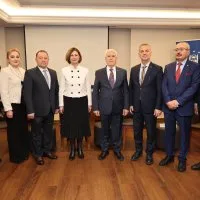 İpek sanatının zarafeti Bursa'da sergilendi İpek sanatının zarafeti Bursa'da sergilendi