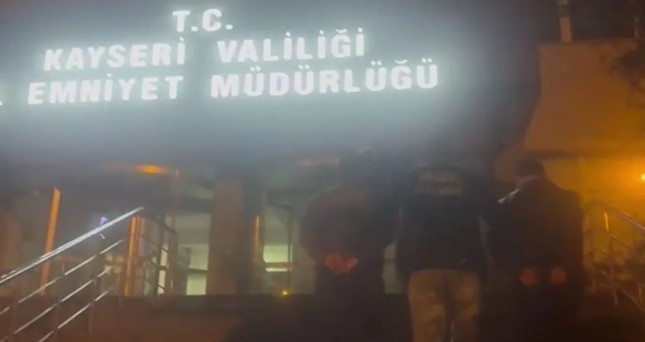 İpekyolu’nda 2 Ton Bozuk Gıda Ürünü Ele Geçirildi!