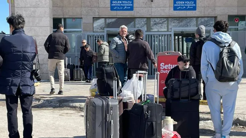 İran’da İç Göç: Bombardımanlar Kırsala Taşıyor!